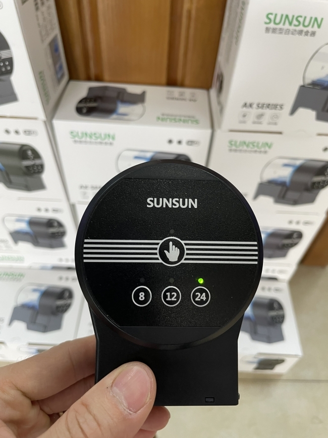 Máy cho cá ăn tự động Sunsun AK 02