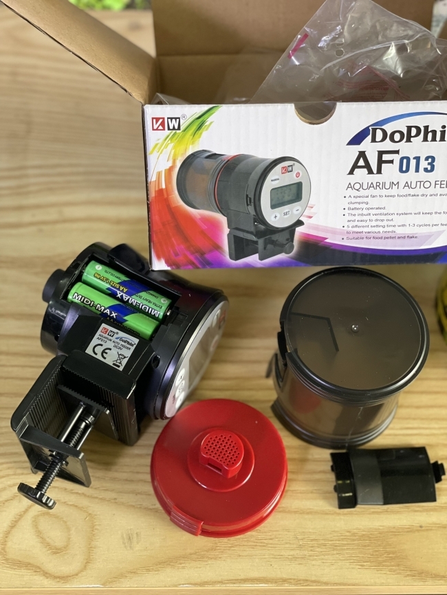 Máy cho cá ăn tự động Dophin AF013