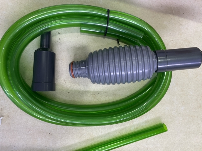 Bộ thay nước, hút cặn đáy Quanvee C600