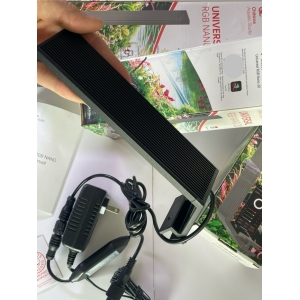 Đèn Chihiros Universal RGB Nano 30 – Giải pháp ánh sáng “nano” đỉnh cao cho hồ thủy sinh nhỏ